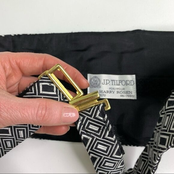 J.P. Tilford Men's Cummerbund and Bow Tie Set - Picture 5 of 6